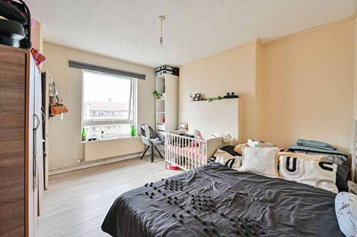 1 Bedroom Flat For Sale In King Amp; Queen Street, Elephant And Castle, London, SE17