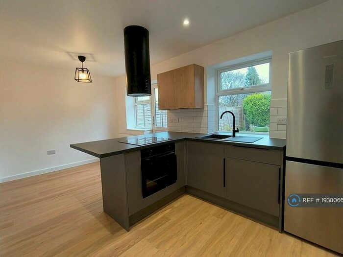 1 Bedroom Maisonette To Rent In Kingsway, Little Stoke, Bristol, BS34