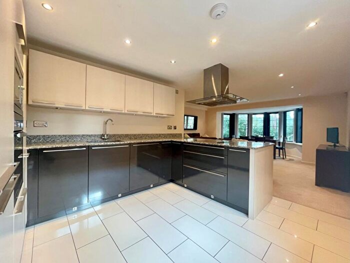 2 Bedroom Flat For Sale In Dornoch, Compton Avenue, Lilliput, BH14