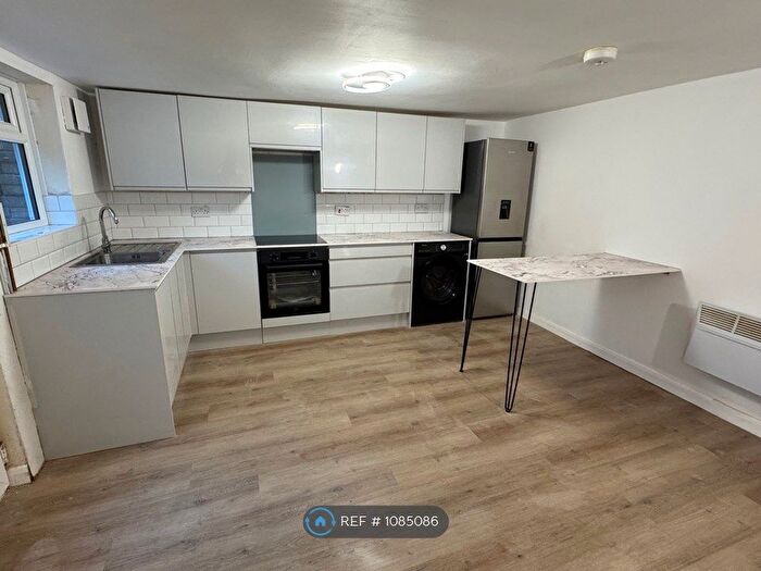 1 Bedroom Flat To Rent In Mason Street, Reading, RG1