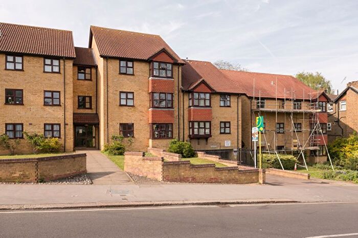 1 Bedroom Flat To Rent In Warham Road, South Croydon, CR2