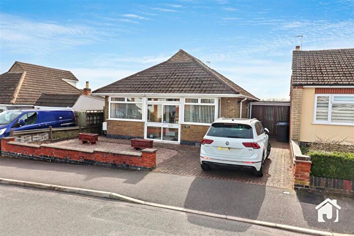 2 Bedroom Detached Bungalow For Sale In Jacqueline Road, Markfield, Leicestershire, LE67