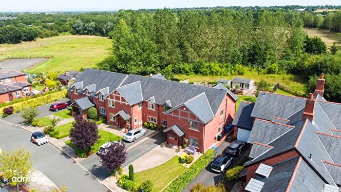 4 Bedroom Semi-Detached House For Sale In Penstock Cottage, Deans Wharf, Thelwall, WA4