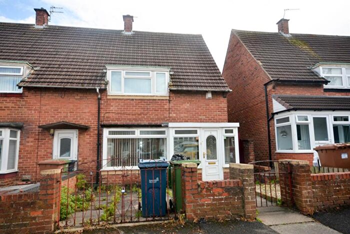 3 Bedroom Terraced House For Sale In Capetown Square, Hylton Castle, SR5