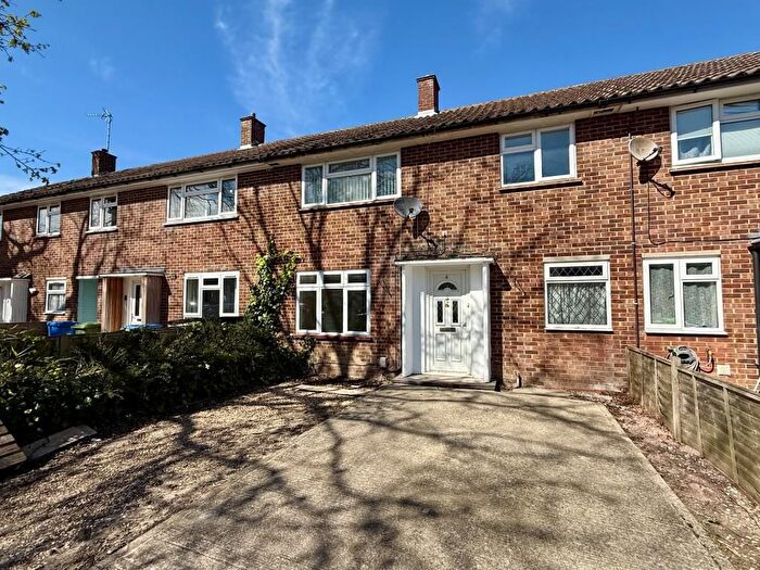 3 Bedroom Terraced House To Rent In Kingsmere Road, Bracknell, RG42