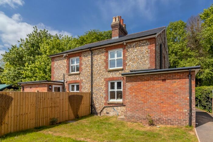 2 Bedroom Cottage To Rent In Nythe Cottages, Old Alresford, Alresford, Hampshire, SO24