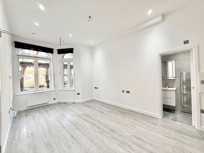 Studio To Rent In Canfield Gardens, NW6