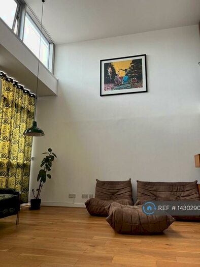 2 Bedroom Flat To Rent In King Edward's Road, London, E9