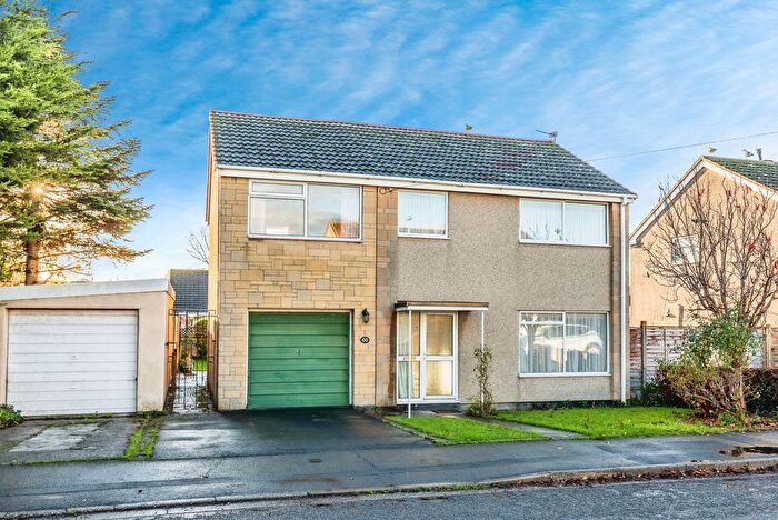 3 Bedroom Detached House For Sale In Mendip Avenue, Weston-Super-Mare, Somerset, BS22