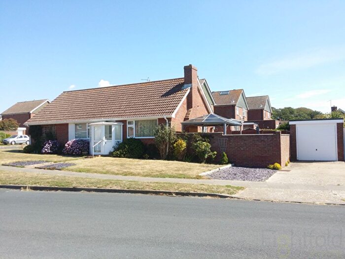 3 Bedroom Barn Conversion To Rent In Kingsmead, Seaford, BN25