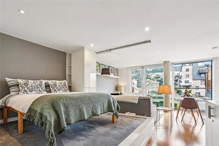 Studio For Sale In Graham Street, London, N1 - Photo 2