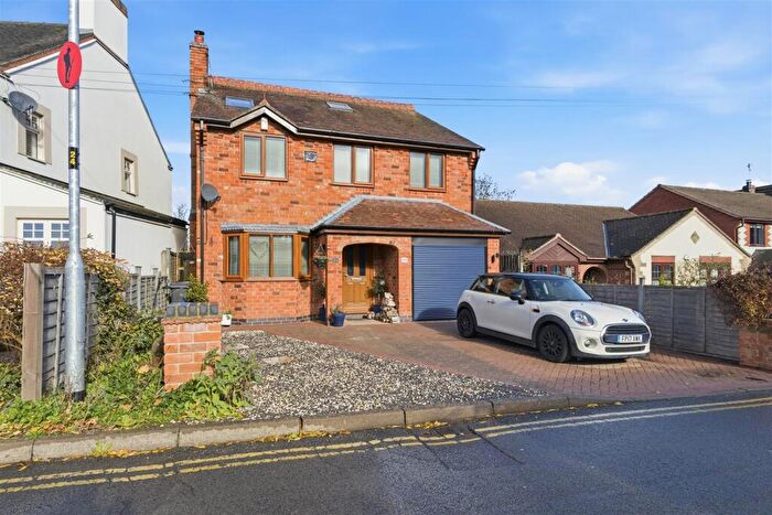 5 Bedroom Detached House For Sale In Church Lane, Whitwick, Coalville, LE67