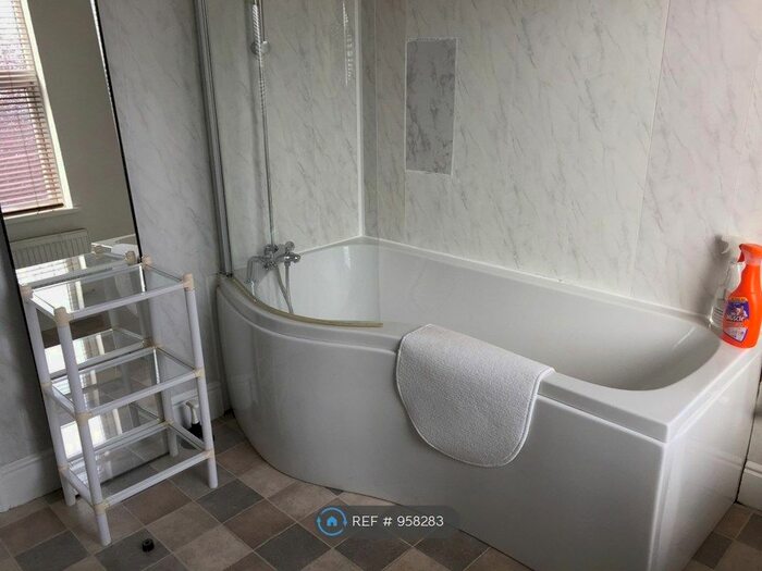 3 Bedroom Terraced House To Rent In Grimthorpe Place, Leeds, LS6