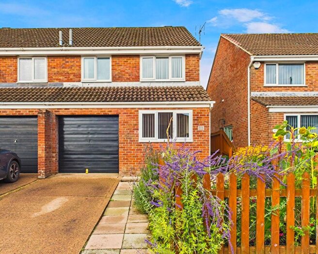 3 Bedroom Semi-detached House For Sale In Birch Park, Coalway, GL16