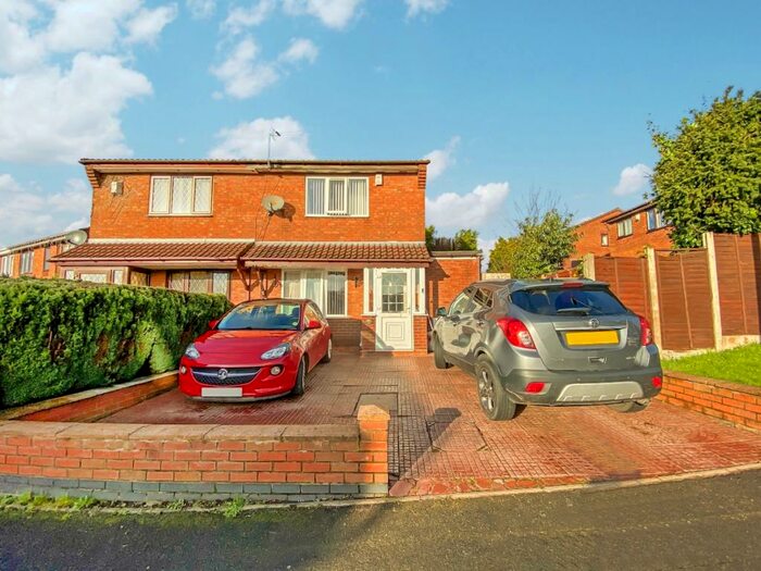 2 Bedroom Semi-Detached House To Rent In Club Row, Dudley, DY3