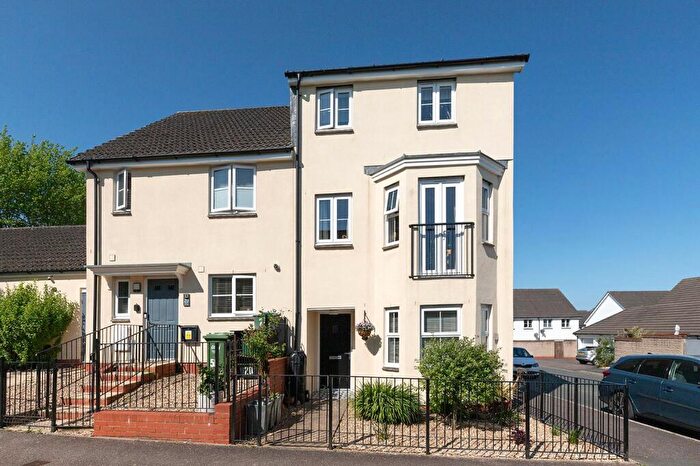 4 Bedroom Semi-Detached House For Sale In Bideford, Devon, EX39