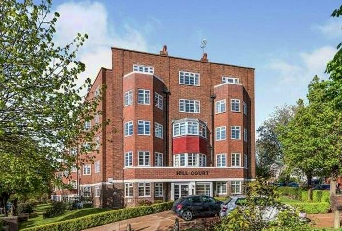 3 Bedroom Flat To Rent In St Marks Hill, Surbiton, London, KT6