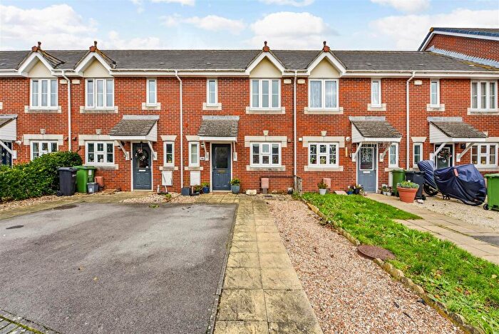 3 Bedroom Terraced House For Sale In Kirpal Road, Portsmouth, PO3