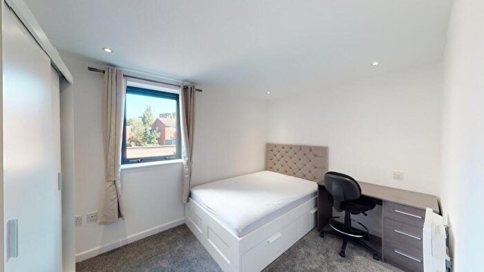 2 Bedroom Flat To Rent In Shakespeare Street, Nottingham, NG1