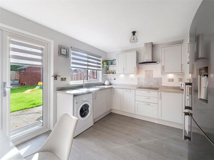 2 Bedroom Semi-Detached House For Sale In Rhindmuir Drive, Swinton, Glasgow, G69
