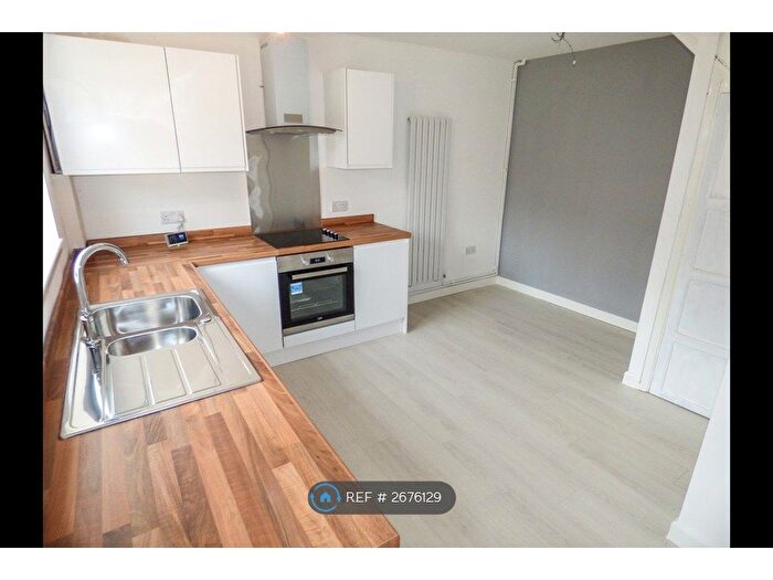 3 Bedroom Semi Detached House To Rent In Dickens Avenue, Cardiff, CF3