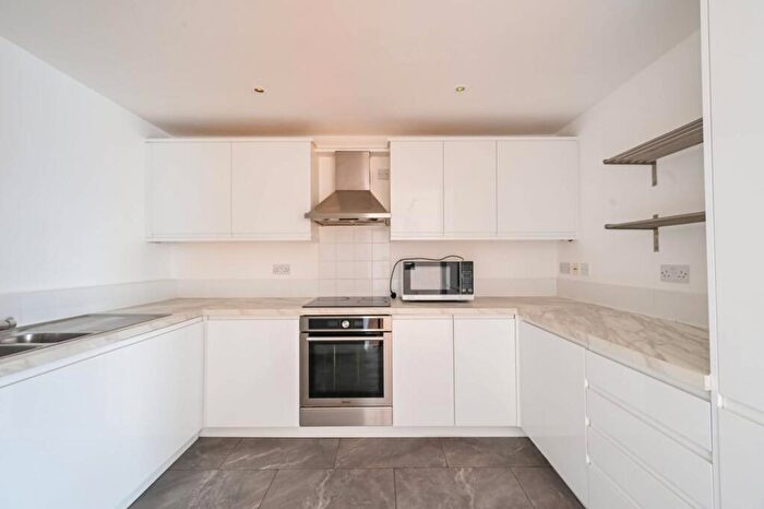 2 Bedroom Flat For Sale In Arnhem Wharf, Isle Of Dogs, London, E14
