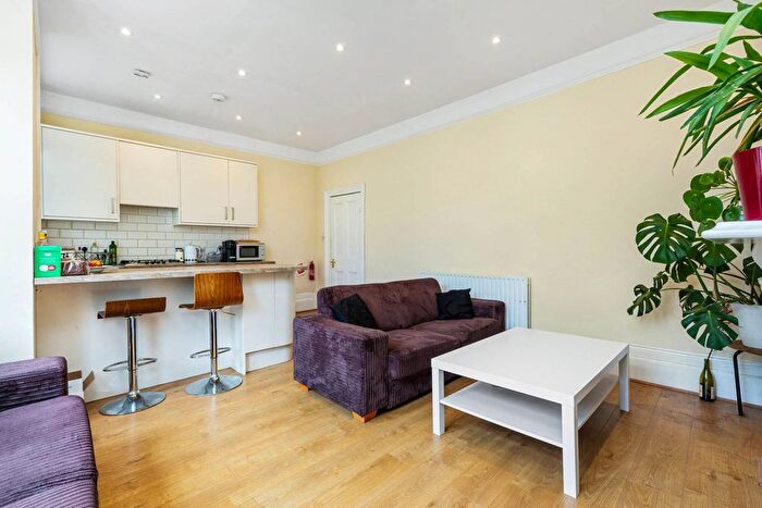 4 Bedroom Maisonette To Rent In Schubert Road, East Putney, SW15