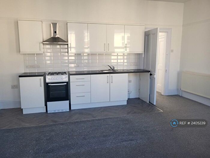 2 Bedroom Flat To Rent In Neath Road, Plymouth, PL4