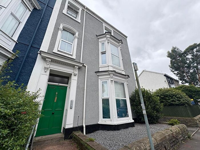 6 Bedroom End Terrace House To Rent In Eaton Crescent, Swansea, SA1