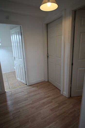 2 Bedroom Flat To Rent In Flat C, Kelso Road, LS2