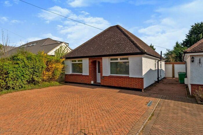 3 Bedroom Bungalow To Rent In Watford Road, St. Albans, AL2
