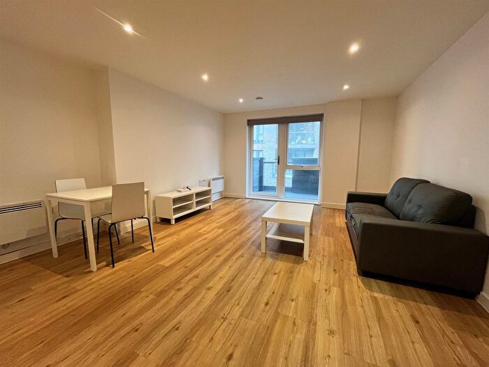 1 Bedroom Flat To Rent In The Plaza, Every Street, Manchester, M4