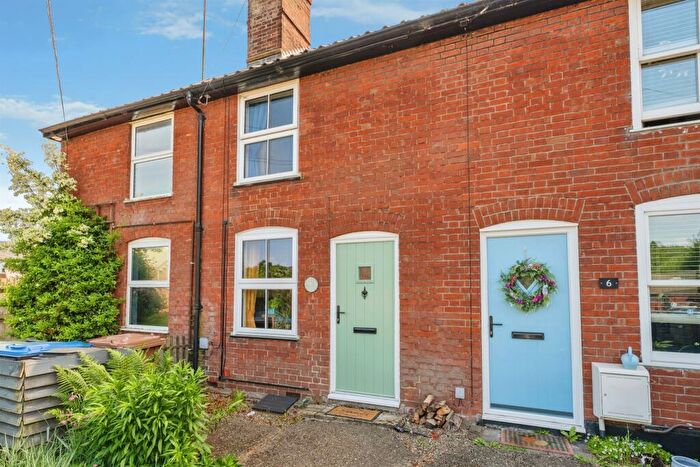 2 Bedroom Terraced House For Sale In Combs Lane, Stowmarket, IP14