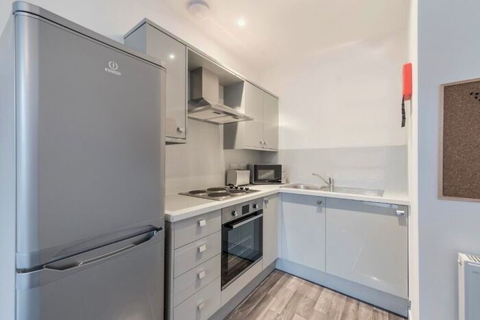 1 Bedroom Flat To Rent In Downfield Place, Dalry, Edinburgh, EH11