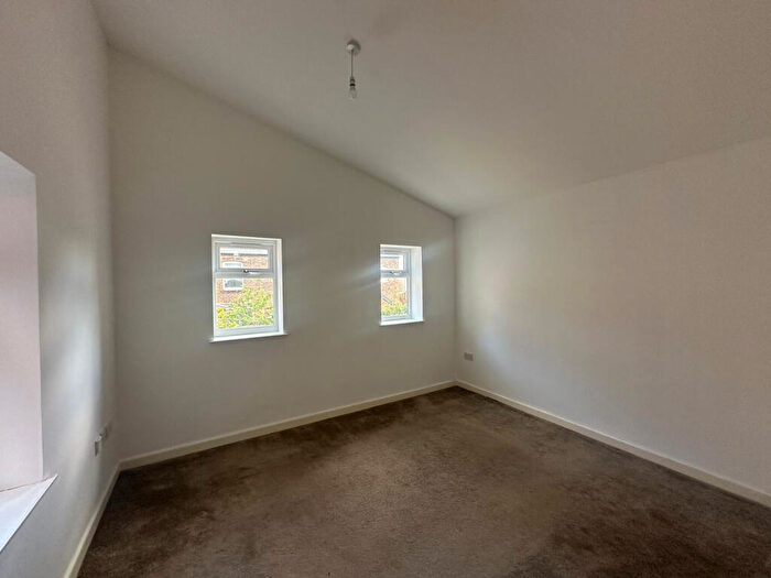 Flat To Rent In Main Road, Sheffield, South Yorkshire, S9