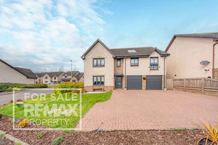 5 Bedroom Detached House For Sale In Malachi Green, Kirkliston, EH29