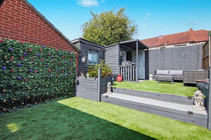 3 Bedroom End Of Terrace House For Sale In John Shelton Drive, Coventry, CV6