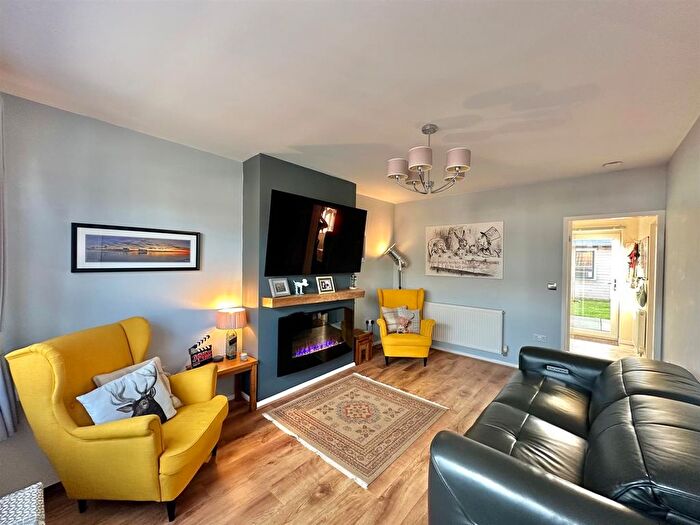 3 Bedroom Semi-detached Bungalow For Sale In Carroll Drive, Wistaston, Cheshire, CW2