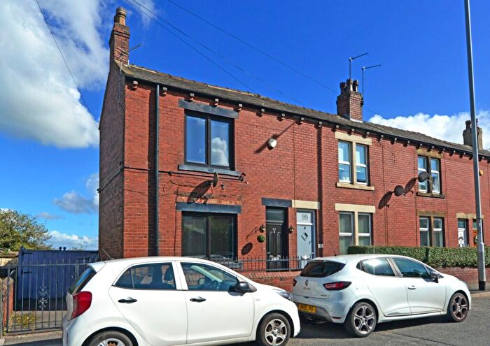 2 Bedroom Terraced House For Sale In Wakefield Road, Drighlington, West Yorkshire, BD11
