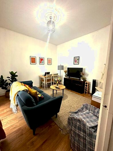 1 Bedroom Flat To Rent In Longley Road, London, SW17
