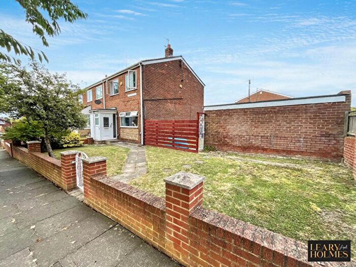 3 Bedroom End Of Terrace House For Sale In Hedworth Lane, Jarrow, NE32