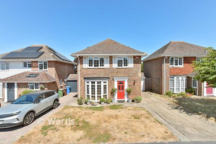4 Bedroom Detached House For Sale In Laxton Way, Faversham, Kent, ME13