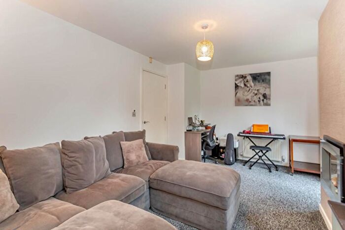 1 Bedroom Flat To Rent In Myatt Road, London, SW9