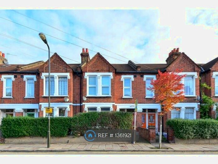 1 Bedroom Terraced House To Rent In Briscoe Road, London, SW19