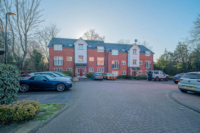 2 Bedroom Apartment For Sale In Fulford Close, Wythall, Birmingham, B47