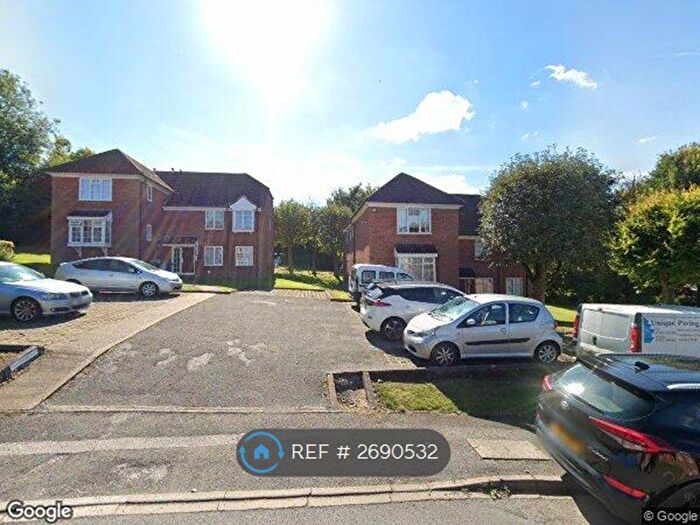 Studio To Rent In Bowmans Way, Dunstable, LU6