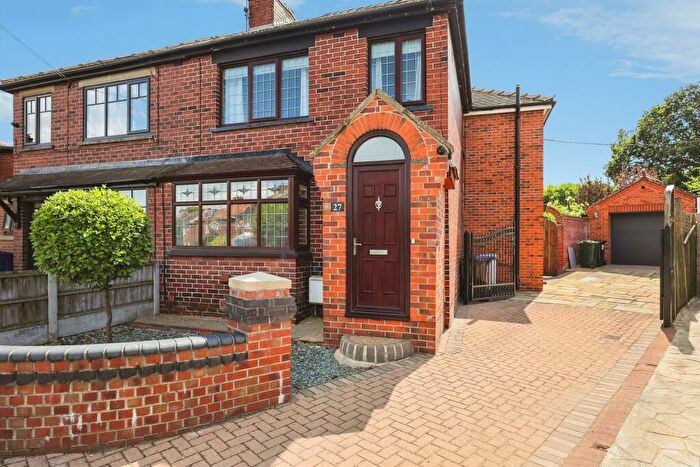 3 Bedroom Semi Detached House For Sale In Howard Street, Darfield, Barnsley, S73
