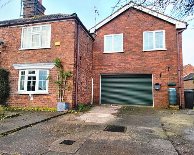 4 Bedroom End Of Terrace House For Sale In Thames Street Hogsthorpe, PE24