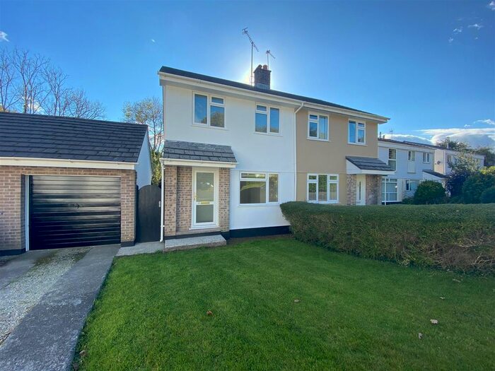 3 Bedroom Semi-Detached House To Rent In Ventonlace, Grampound Road, Truro, TR2