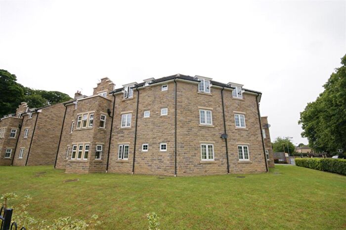 2 Bedroom Flat To Rent In Empire Court, Bailiff Bridge, Brighouse, HD6